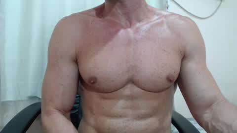 saradorj92 online show from 11.23.25