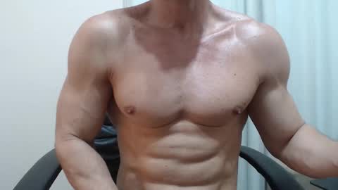 saradorj92 online show from 12.15.25