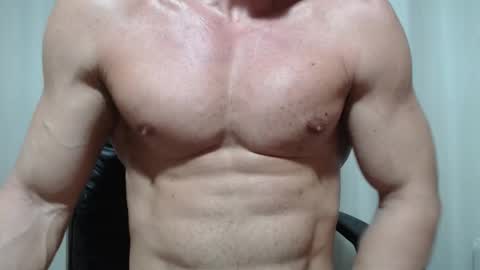 saradorj92 online show from 03.26.26