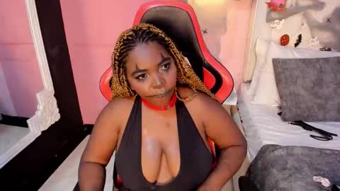 saradunss online show from 10.31.25