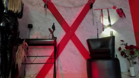 Sara Ferrera online show from 02.19.25