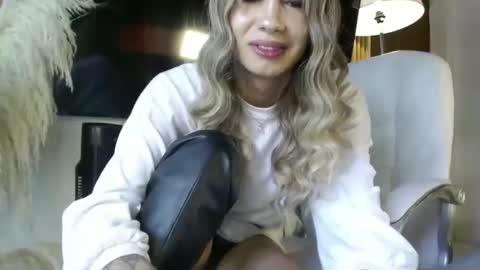 CALL ME LOVE SARITA online show from 10.03.25