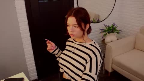 Snapshot of sarah__babyyy chatting on 10.06.25 Sarah online show from 10.06.25