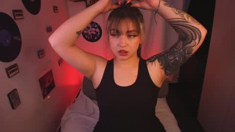 Snapshot of sarah_cuteeyes chatting on 04.03.26 Sara online show from 04.03.26