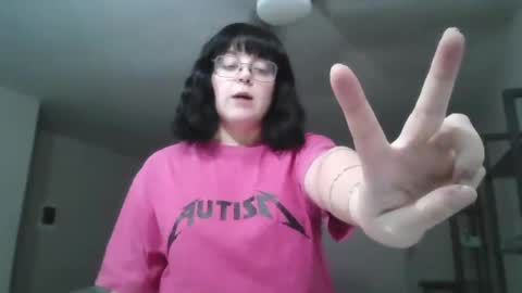 Sarah online show from 12.30.24