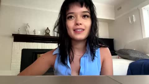 Snapshot of sarah_heart_aus chatting on 02.05.25 Sarah Heart Aus online show from 02.05.25