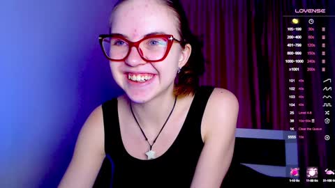 Snapshot of sarah_hs chatting on 12.21.24 Sarah online show from 12.21.24