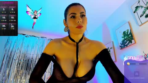 Snapshot of sarah_perez1 chatting on 01.31.25 INSTAGRAM...sarah22 p online show from 01.31.25