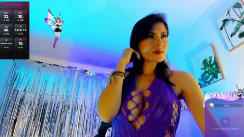 Snapshot of sarah_perez1 chatting on 02.05.25 INSTAGRAM...sarah22 p online show from 02.05.25