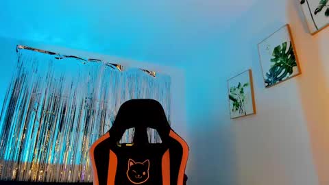 Snapshot of sarah_perez1 chatting on 03.01.25 INSTAGRAM...sarah22 p online show from 03.01.25