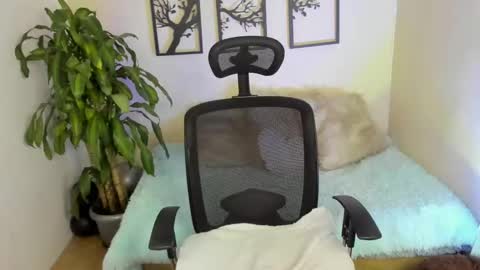 Snapshot of sarah_ramirez777 chatting on 12.14.24 Sarah Ramirez online show from 12.14.24