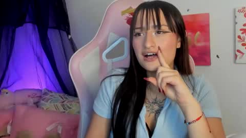 Snapshot of sarah_ramirez777 chatting on 12.29.24 Sarah Ramirez online show from 12.29.24