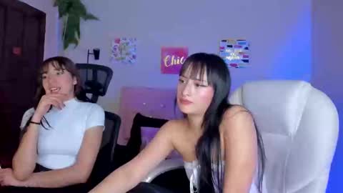 Snapshot of sarah_ramirez777 chatting on 02.22.25 Sarah Ramirez online show from 02.22.25