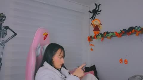 Sarah Ramirez online show from 10.22.25