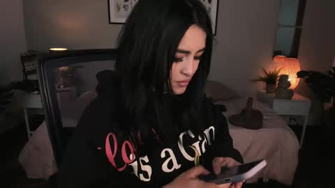   online show from 02.24.25