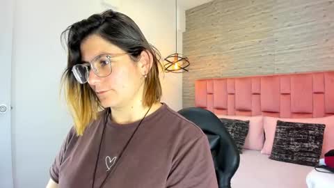 Sarah Deyvis online show from 09.29.25