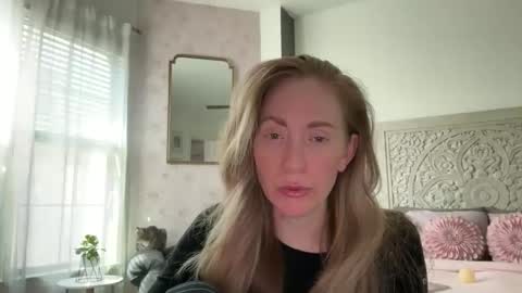 Sarah online show from 04.28.26