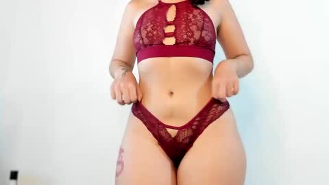 sarahgrant_ online show from 12.14.24