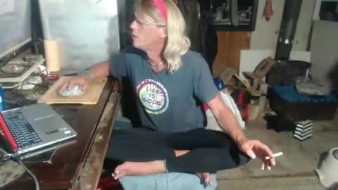 Snapshot of sarahhampton chatting on 03.06.26 CdSissySarah online show from 03.06.26