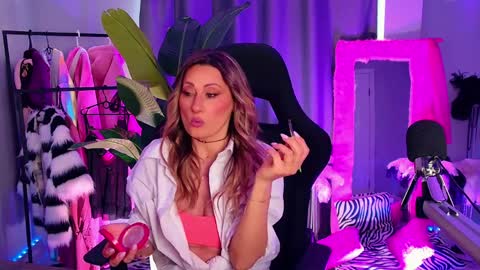 Divine Sarah NONUDE model online show from 04.09.26