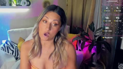 Divine Sarah NONUDE model online show from 05.25.26