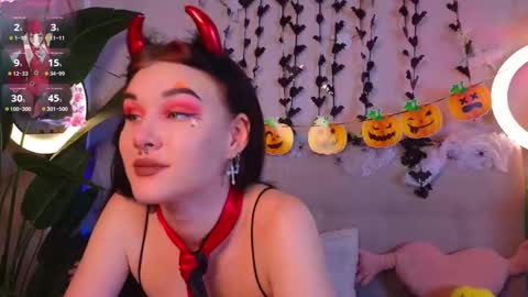 Sarah  online show from 10.31.25