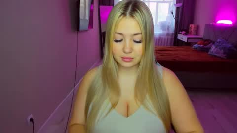 Sarah online show from 04.13.26