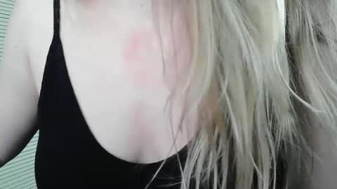 Snapshot of sarahmummy chatting on 03.03.26 Sarah online show from 03.03.26