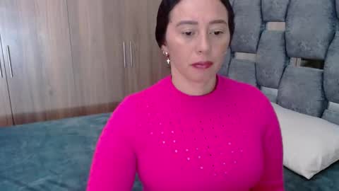 Lia online show from 12.27.24