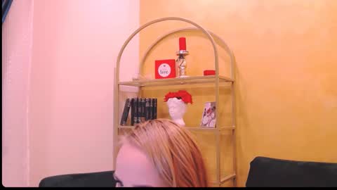 Snapshot of sarahottie69 chatting on 02.24.25 Sarah Follow me Thumb UP online show from 02.24.25