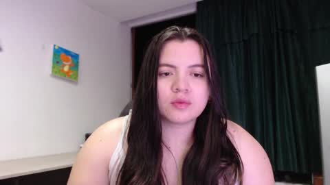 Snapshot of sarahros1 chatting on 12.20.24 Sarah online show from 12.20.24
