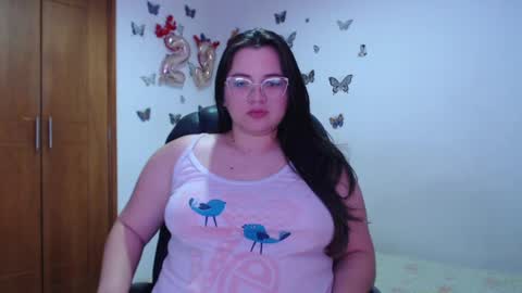 Snapshot of sarahros1 chatting on 01.09.25 Sarah online show from 01.09.25