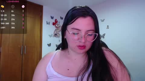 Snapshot of sarahros1 chatting on 01.24.25 Sarah online show from 01.24.25