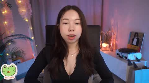 vacation 16-30 of november caucht me in insta online show from 02.26.25