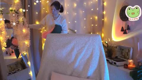 vacation 16-30 of november caucht me in insta online show from 10.16.25