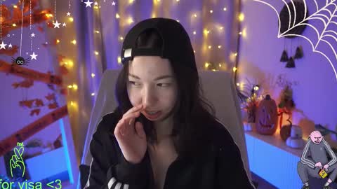 vacation 16-30 of november caucht me in insta online show from 10.29.25