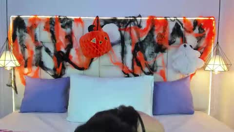 SARAH online show from 10.30.25