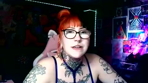 Sarah T online show from 02.27.25