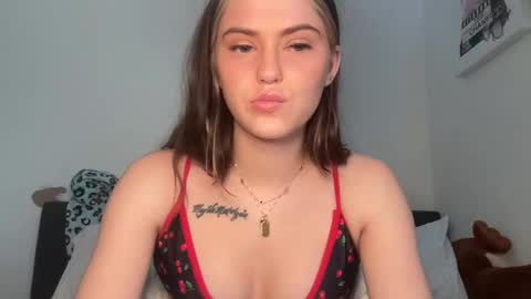 SarahxOliver online show from 11.14.25