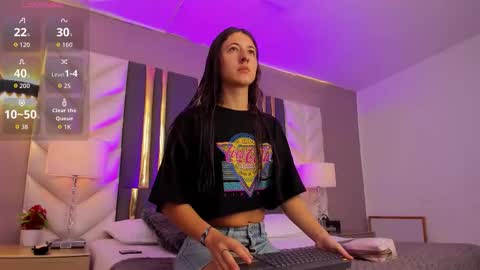 Sara Jonnes online show from 10.19.25