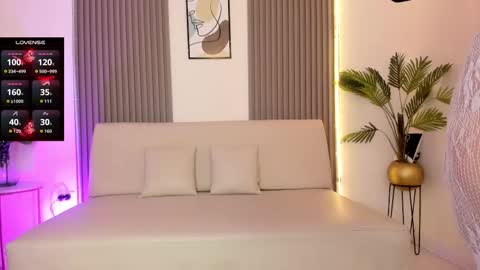 Sara online show from 10.18.25