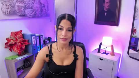 Snapshot of saralife69 chatting on 12.23.24 saralife69 online show from 12.23.24