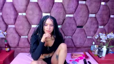 Snapshot of saraloveee_ chatting on 01.26.25 Sarita online show from 01.26.25