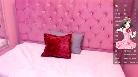 Snapshot of saramagiic chatting on 12.29.24 online show from 12.29.24