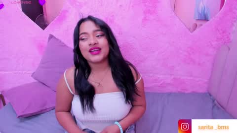 Snapshot of saramagiic chatting on 01.04.25 online show from 01.04.25