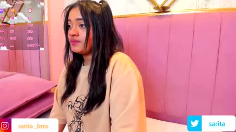 Snapshot of saramagiic chatting on 03.11.25 online show from 03.11.25