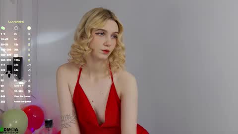 saramist online show from 10.18.25