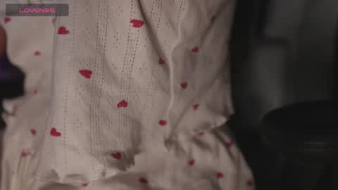 Sara online show from 10.15.25