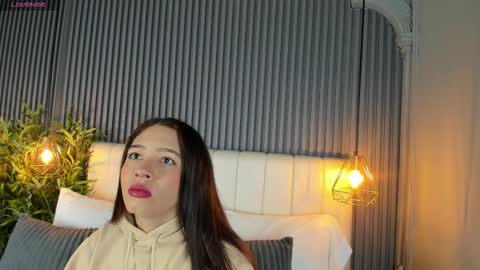 Sara   online show from 12.01.25