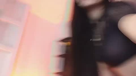 Snapshot of sararoy_ chatting on 06.25.26 Sara online show from 06.25.26